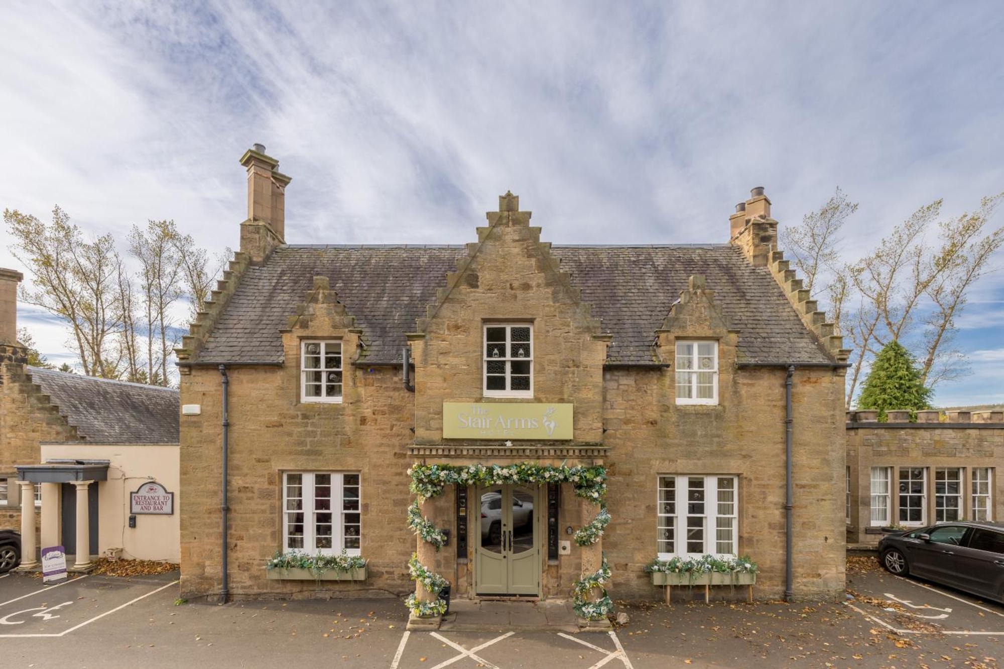 The Stair Arms Hotel Pathhead 외부 사진